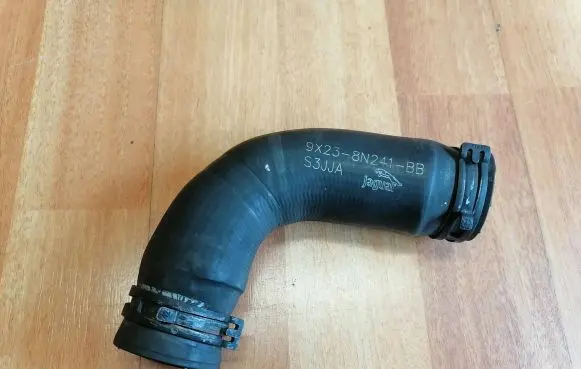 Jaguar XF X250 Engine coolant pipe/hose 9X238N241BB C2D2250