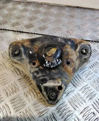Volkswagen PASSAT B5 Coil spring mount 