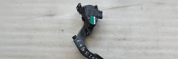 Audi A4 S4 B7 8E 8H Accelerator throttle pedal 8E1721523C