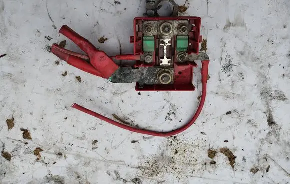 Nissan Interstar Positive cable (battery) 
