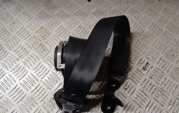 Opel Corsa E Front seatbelt 13427741 607707800H