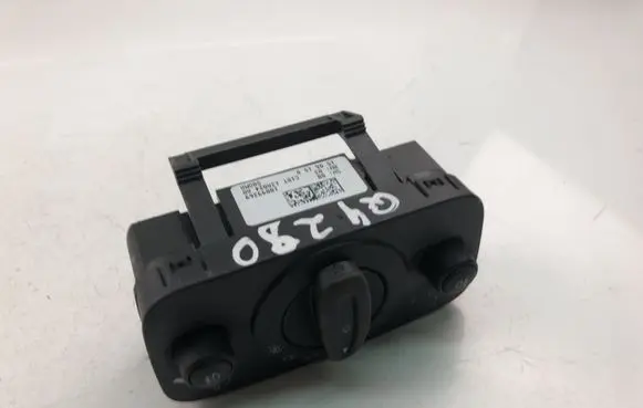 Ford Fiesta Light switch 10099369