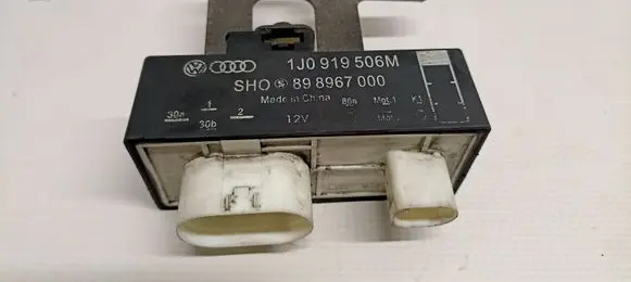 Volkswagen Polo V 6R Coolant fan relay 1J0919506M