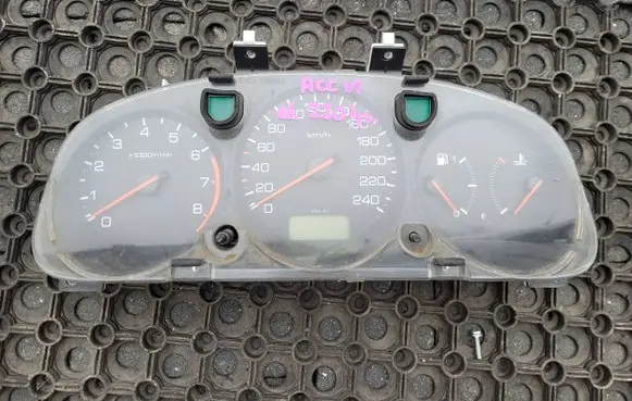Honda Accord Speedometer (instrument cluster) HR0251009 78100G011