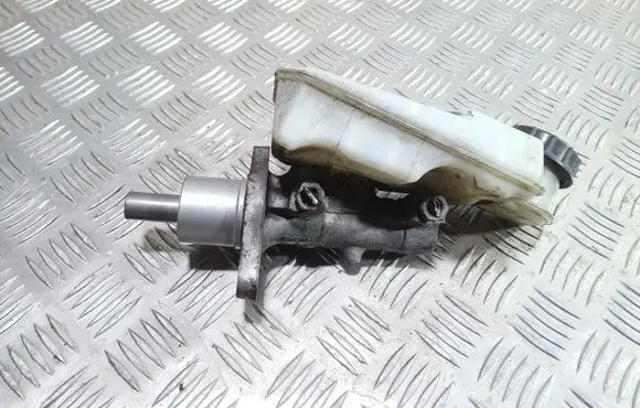 Ford Kuga I Master brake cylinder 03350891031