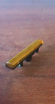 BMW 7 E38 Front fender indicator light 8360203