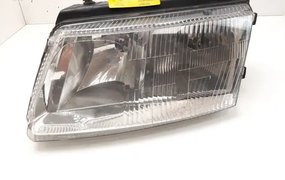 Volkswagen PASSAT B5 Headlight/headlamp MVW123H031 HVW123C1