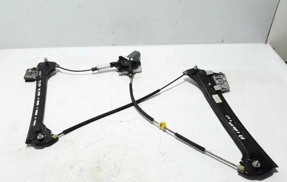Mercedes-Benz E C207 W207 Front door electric window regulator A2077200146