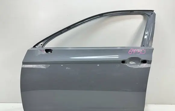 Volkswagen PASSAT B8 Front door 3G0831311L