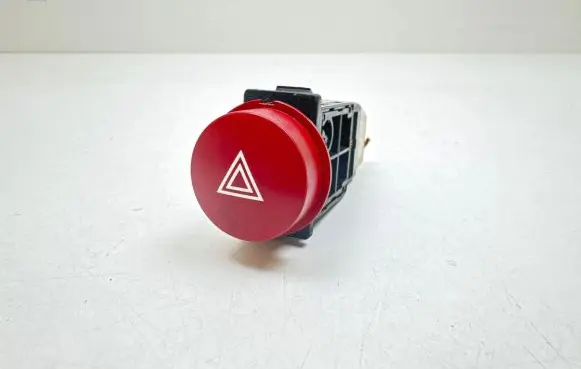Hyundai Getz Hazard light switch