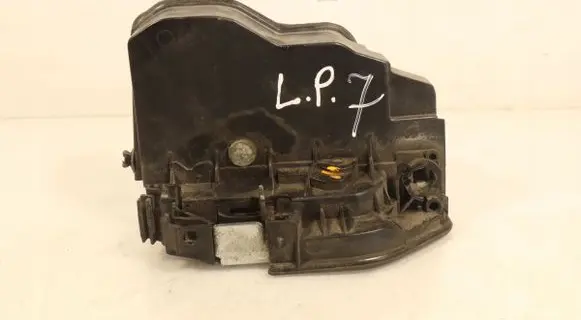 BMW 5 F10 F11 Front door lock 7202143