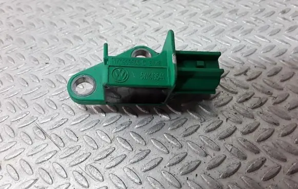Volkswagen Golf V Airbag deployment crash/impact sensor 1K0909606C