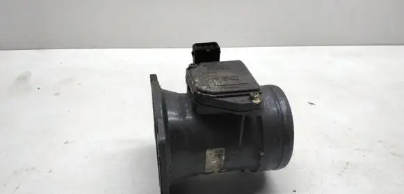 Audi A4 S4 B5 8D Mass air flow meter 058133471