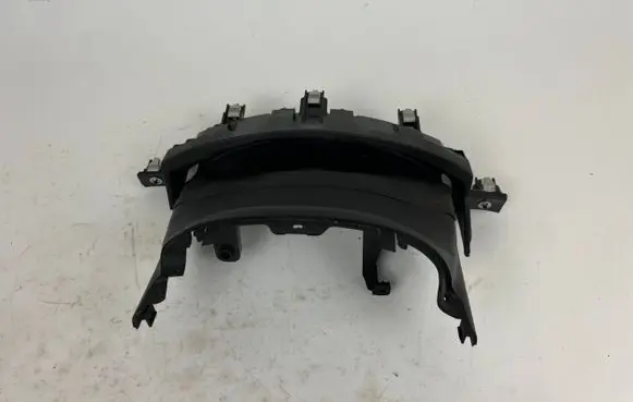 Maserati Levante Steering wheel column trim 670043352 105883301C