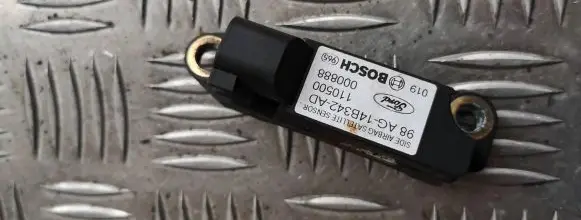 Ford Focus Airbag deployment crash/impact sensor 98ag14b342ad