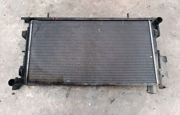 Chrysler Voyager Coolant radiator