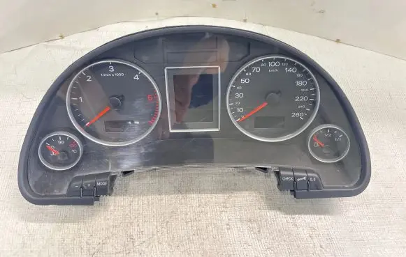 Audi A4 S4 B7 8E 8H Speedometer (instrument cluster) 8E0920901D 0134000800 0263626090