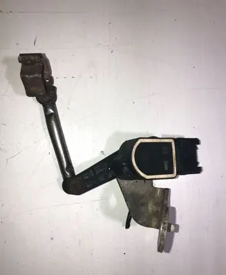 BMW 5 E60 E61 Front height sensor lever 6763735