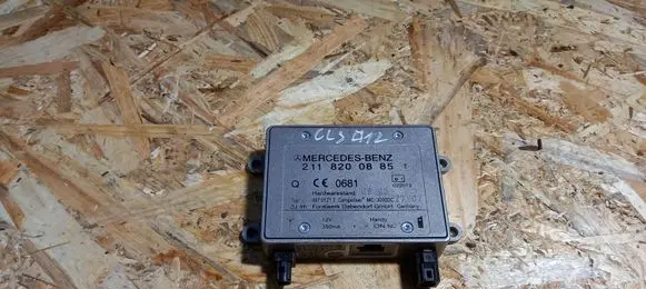 Mercedes-Benz CLS C219 Aerial antenna amplifier 2118200885
