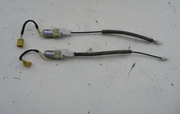 Volkswagen Touareg I Voltmeter POZOSTAE