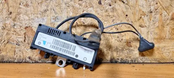 Citroen C6 Aerial antenna amplifier 41157808E 96522700
