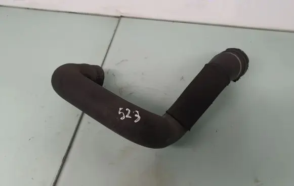 BMW 5 GT F07 Engine coolant pipe/hose 7583880 11537583880