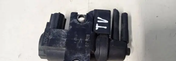 Toyota Avensis T250 Turbo solenoid valve 258190R010