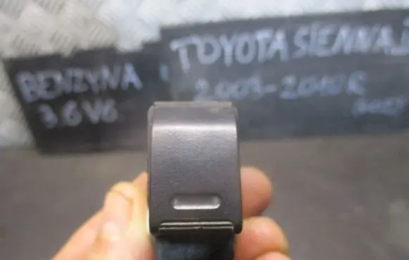 Toyota Avensis T250 Passenger airbag on/off switch 8490E98