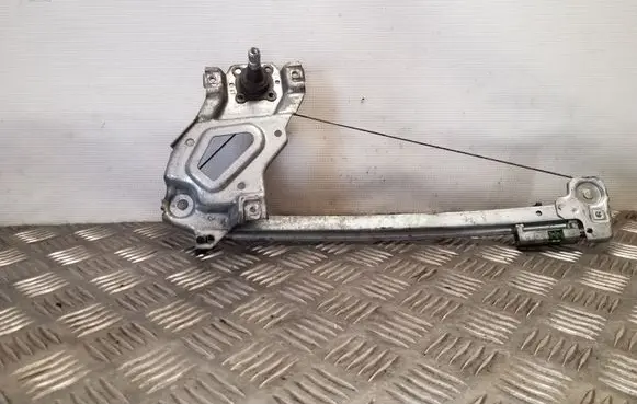 Rear door manual window regulator