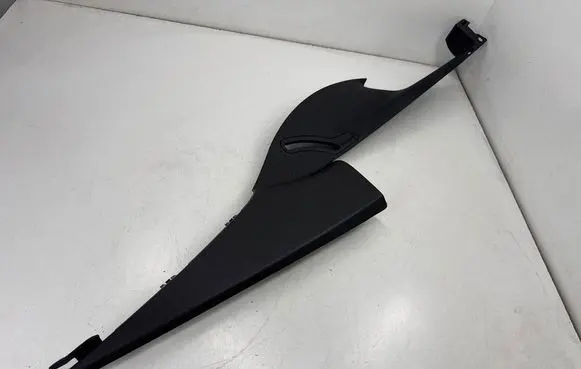Chevrolet Camaro (C) pillar trim 84116356 84753709 23368061