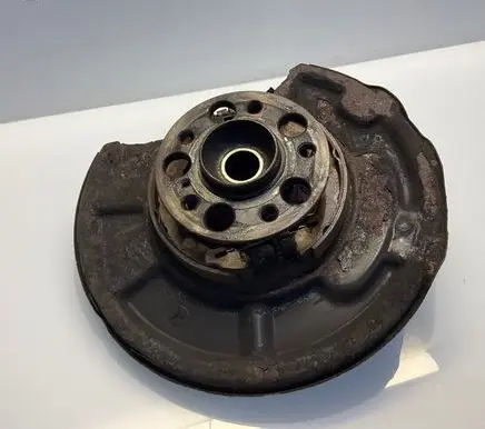 Mercedes-Benz E W211 Rear wheel hub A2113508408 2113508408