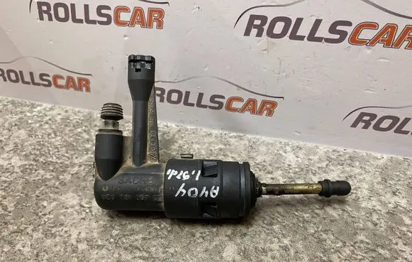 Audi A4 S4 B6 8E 8H Clutch slave cylinder 8E0721257
