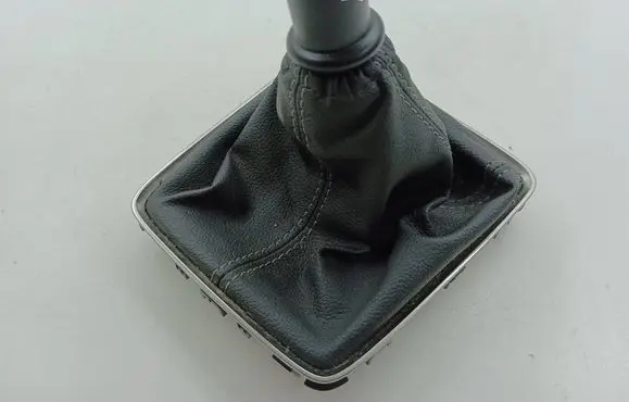 Gear lever shifter trim leather/knob