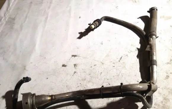 Ford Focus Fuel tank filler neck pipe 