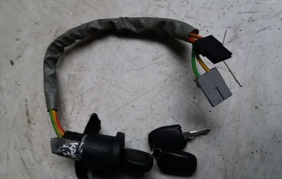 Renault Kangoo I Ignition lock