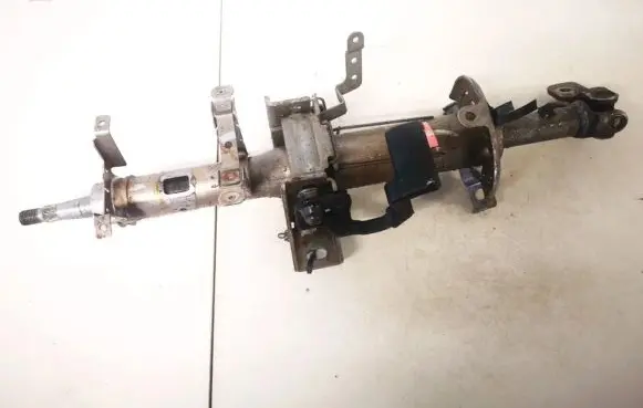 Nissan Almera Tino Steering wheel axle