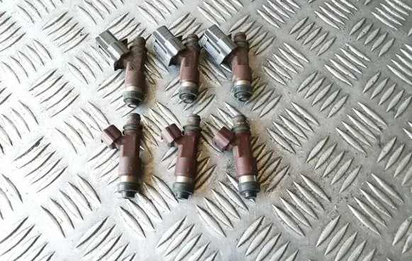 Subaru Outback Fuel injectors set 3J1 010033029