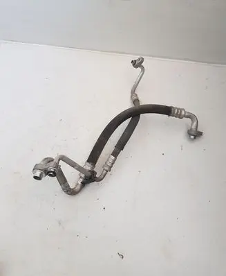Opel Insignia A Air conditioning (A/C) pipe/hose 13220107
