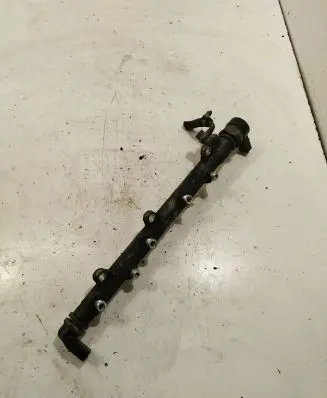 BMW 5 E60 E61 Fuel main line pipe 7787164 0445214030