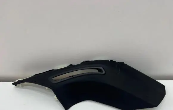 (C) pillar trim