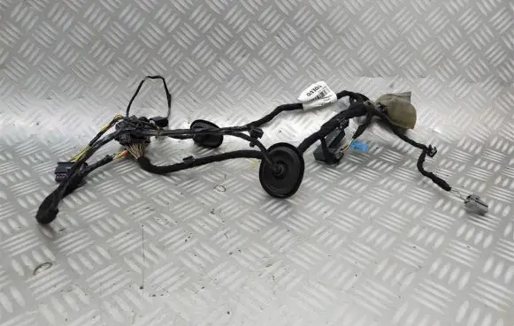 Volvo XC40 Front door wiring loom/harness boot P32218865AA