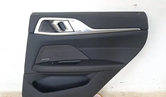 BMW 4 G22 G23 G24 G26 Rear door card panel trim