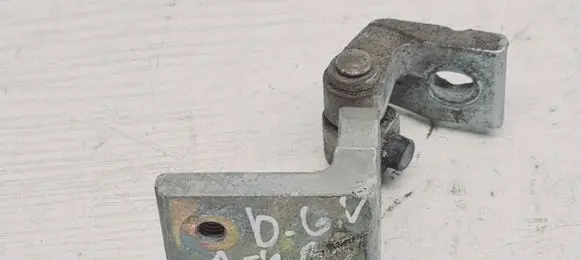 Audi A4 S4 B5 8D Rear door upper hinge 8D0833402