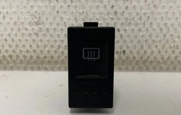 Windscreen/window heater switch