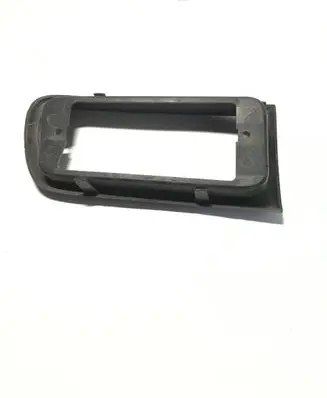 Nissan Patrol Y61 Rear/tail light trim molding 85832VB300
