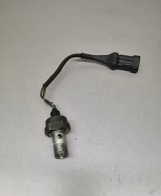 Opel Vectra B Oil pressure sensor 90508566 0085979