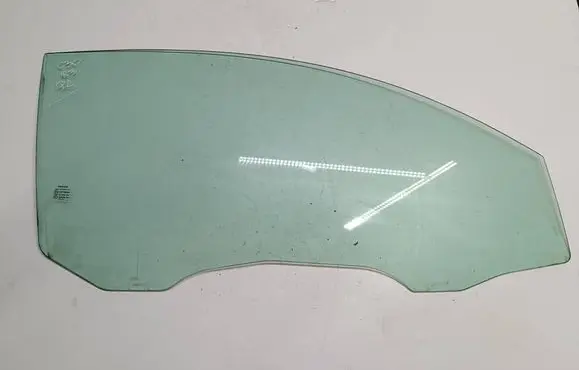 Volvo C30 Front door window/glass (coupe) PPnr1