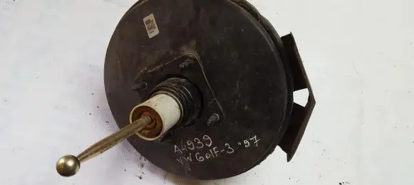 Volkswagen Golf III Brake booster 1h1614101c
