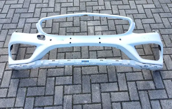 Mercedes-Benz C W205 Front bumper