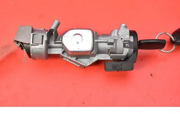 Ford Focus C-MAX Ignition lock 3M51-3F880-AB
